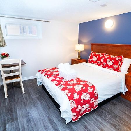 Cozy 3Br 2Bth Lower Unit, A Min To Hwy401, 404 & Dvp Villa Toronto Esterno foto
