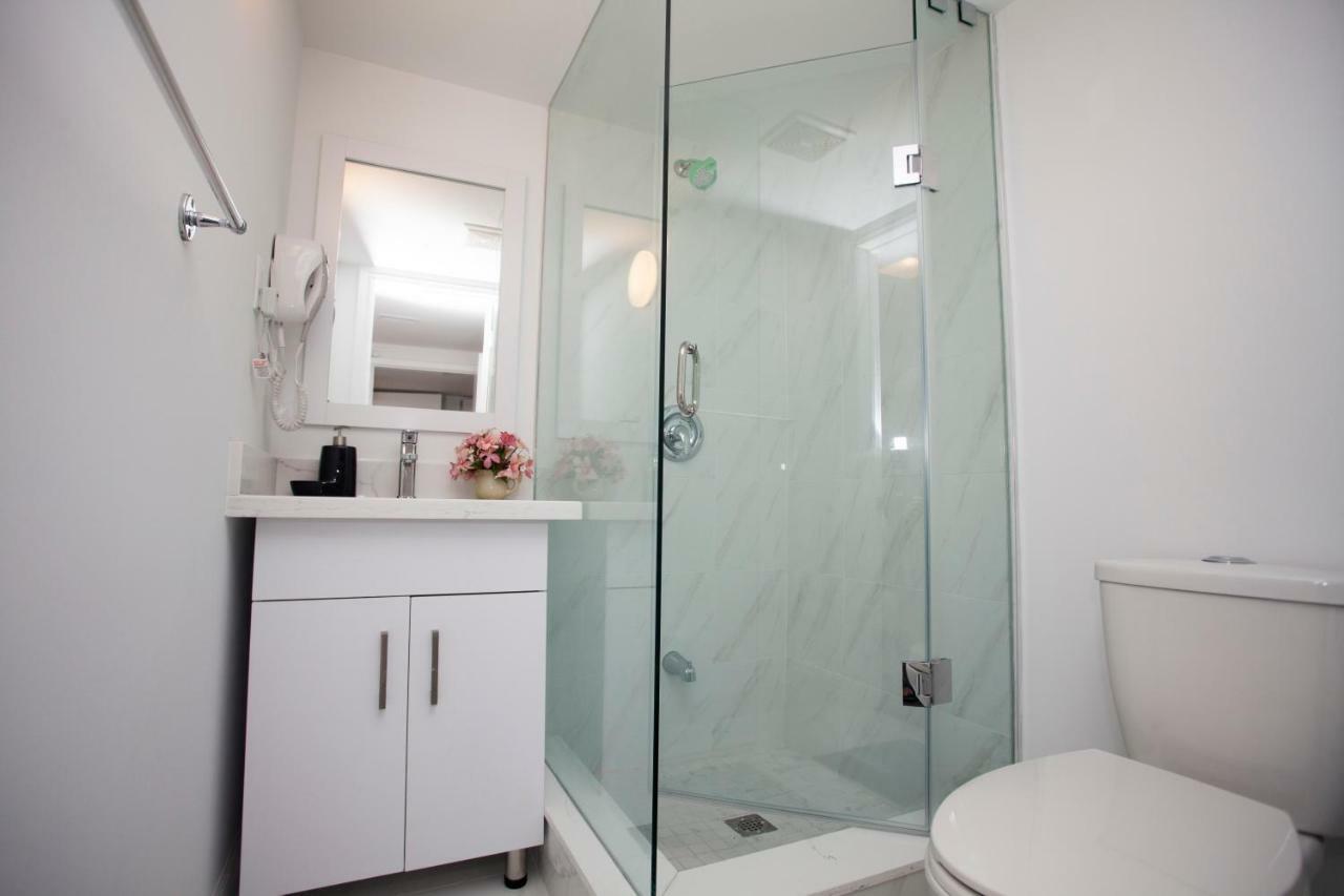 Cozy 3Br 2Bth Lower Unit, A Min To Hwy401, 404 & Dvp Villa Toronto Esterno foto